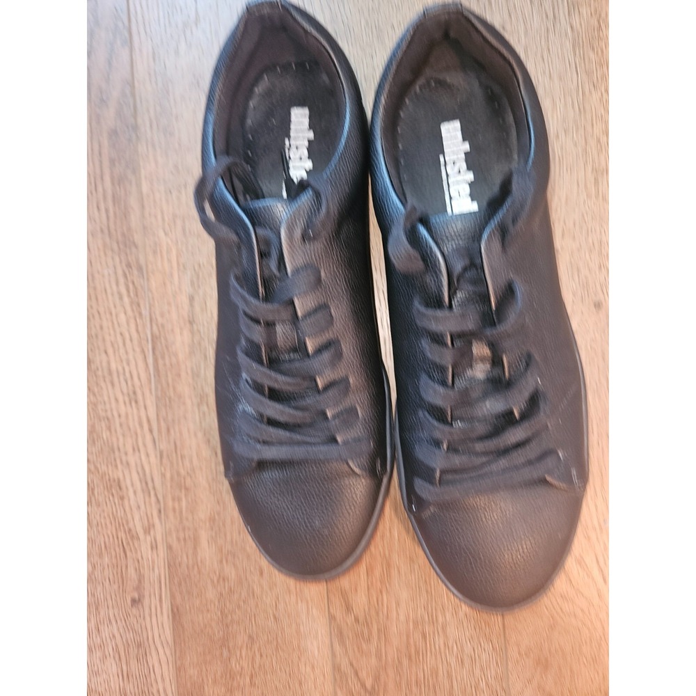 UNLISTED Mens Walker Sneaker shoes size 11M
